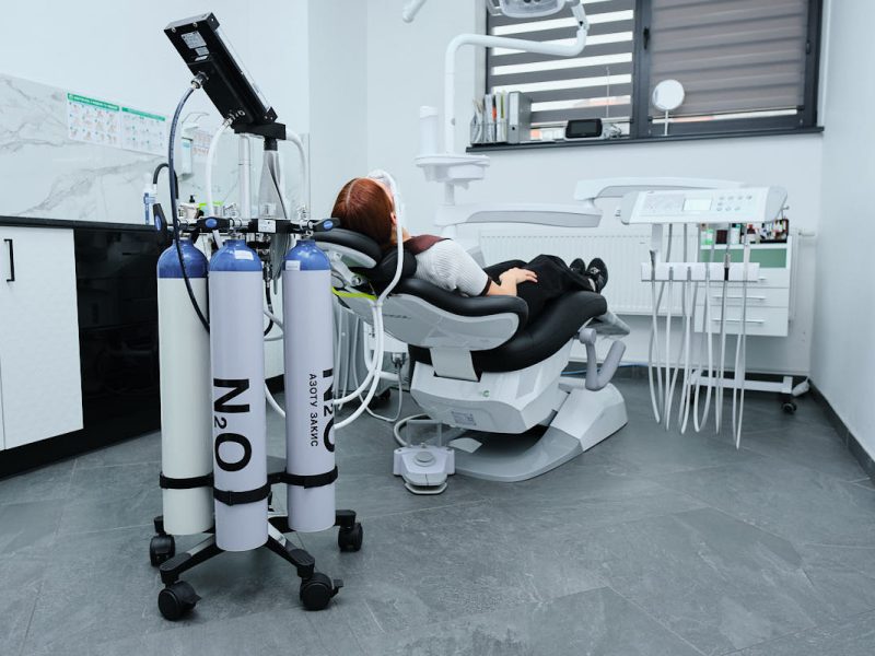 LAUGHING GAS RevoDent